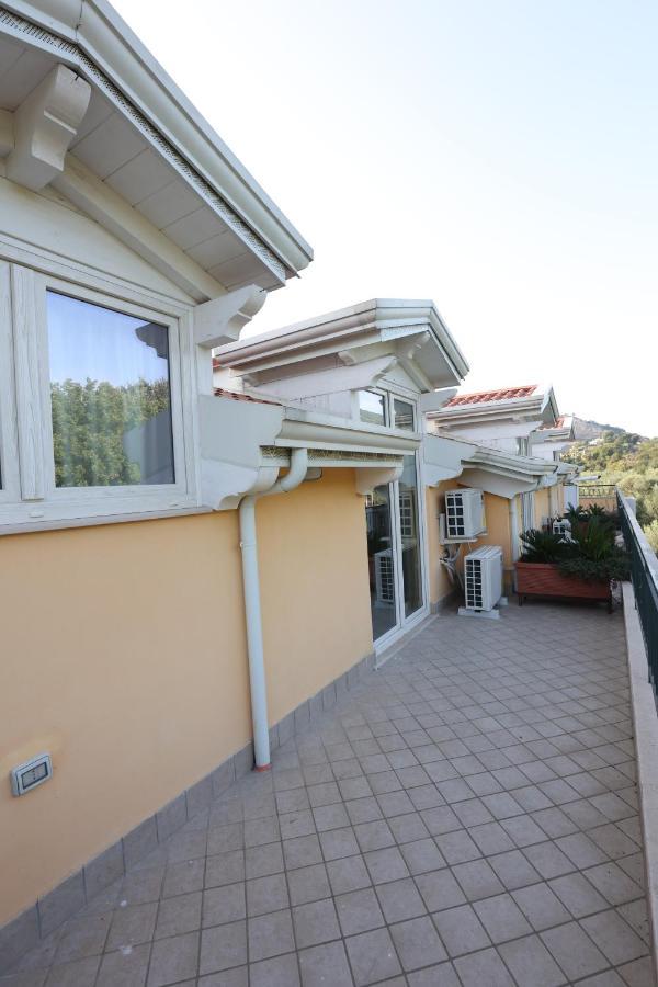 B&B Oliveto Касерта Екстериор снимка